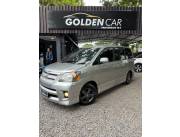 TOYOTA NOAH 2006 ÚNICO DUEÑO CHAPA MERCOSUR FULL EQUIPO TR GEREMIAS