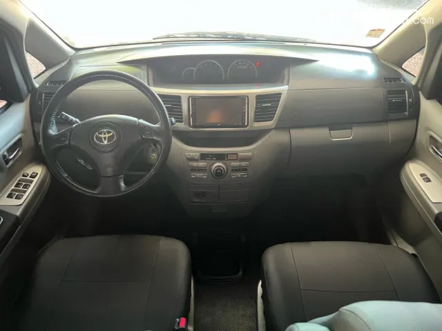Toyota Noah 2006 — foto 4