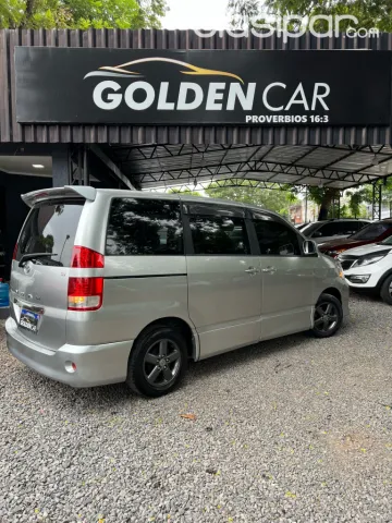 Toyota Noah 2006 - foto 8