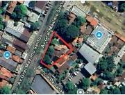 VENDO TERRENO CON CASA EN ESQUINA SOBRE GRAL SANTOS