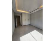 VENDO 2 DUPLEXS CON FACHADA DIFERENTES ZONA MADERO-LUQUE. COD 5159