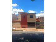 🔵Se Alquila hermoso y cómodo Duplex de 3 Dormitorios en Barrio Nazareth *COD 5282*