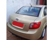 REMATO KIA RIO 2011 --