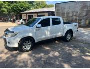VENDO TOYOTA HILUX 2015 SRV