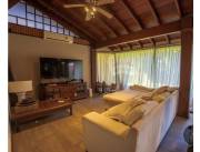 VENDO CASA PREMIUN BO.MBURUCUYA C/3HAB. SUITE Y 1 MASTER C/PISCINA-TERRENO 578 M2