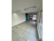 ALQUILO SALON COMERCIAL EN EL CENTRO DE SAN LORENZO COD 5106