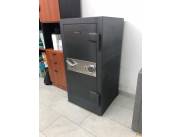 Vendo Caja Fuerte FELIPE AGHEMO ( 0,60 x 0,60 x 1,20 )