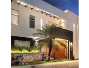 VENTA DE IMPRESIONANTE CASA EN CONDOMINIO PRIVADO-ASUNCION