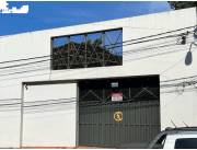 ALQUILO GRAN LOCAL COMERCIAL EN VILLA MORRA