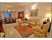 EN VENTA HERMOSA CASA EN BARRIO MBURICAO