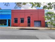 VENDO TERRENO CON CONSTRUCCIÓN SOBRE AVENIDA COLON