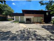 En Venta LOCAL COMERCIAL A 1/2 CUADRA DE AV. SAN MARTIN ID 31037