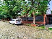 EN ALQUILER CASA EN ASUNCIÓN BARRIO MBURICAO.