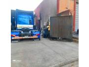 GALPÓN INDUSTRIAL EN VENTA – EXCELENTE UBICACIÓN EN FERNANDO DE LA MORA ZONA SUR
