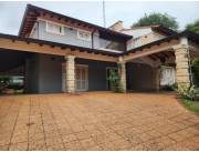 RESIDENCIA SOBRE AVDA. BRUNO GUGGIARI EN LAMBARÉ