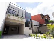 HERMOSA CASA EN VENTA EN BARRIO MBURUCUYÁ