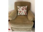 Sofa de un solo cuerpo - Remato por viaje!