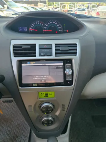Toyota Belta 2009 — foto 3