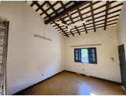 🎯 Alquilo CASA 3 Dormitorios a precio Depto.💰 en barrio Mburicao 🎯