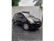 TOYOTA NEW VITZ 2.010 - NEGRO