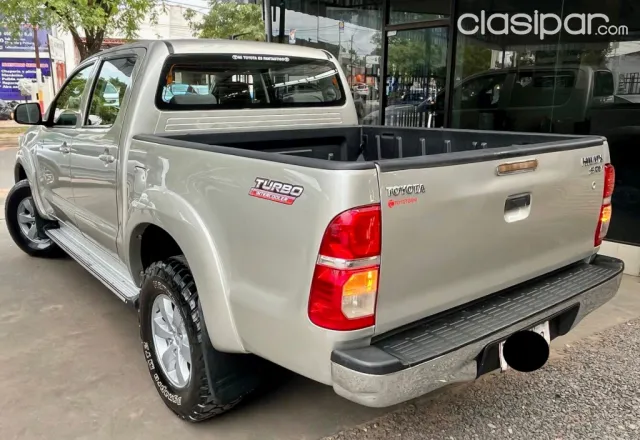 Toyota Hilux 2012 — foto 3