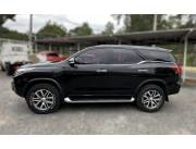 Vendo. Toyota Fortuner 2017 motor 3.0 Diesel automático. En perfecto estado