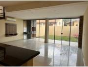 ALQUILO DUPLEX EN LUQUE ZONA GARDEN COD 2301