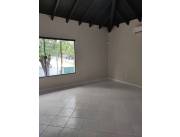 ALQUILO O VENDO CASA EN ASUNCION CON VISTA AL RIO PARAGUAY. COD 5173