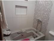 ALQUILO CASA CON PISCINA EN LUQUE COD 5396