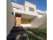 ALQUILO DUPLEX EN LUQUE ZONA CONMEBOL COD 5378