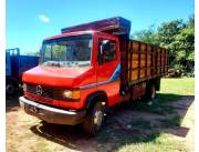 VENDO CAMIONCITO MERCEDES BENZ.