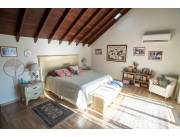 VENDO RESIDENCIA SOBRE AV. DEL YACHT