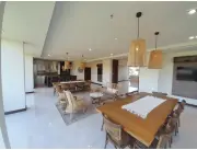 CARMELITAS, MOLAS LOPEZ: ELEGANTE DEPTO. 2 DOMITORIOS, RECEPCIÓN, AMENITIES, GYM, PISCINA.