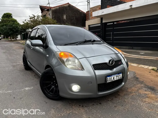 Toyota Vitz 2006 - foto 2