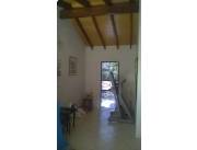 Vendo Casa de 3 niveles en zona estratégica