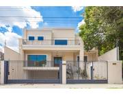 EN ALQUILER CASA DE 3 DORMITORIOS EN SUITE A ESTRENAR - BARRIO MBURUCUYA