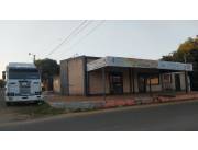 Financiado. En esquina casa de 3 dorm+3 salones comerciales