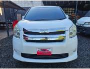 Toyota new Noah año 2008 real