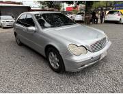 Vendo. Mercedes benz C200 2001 en impecable estado
