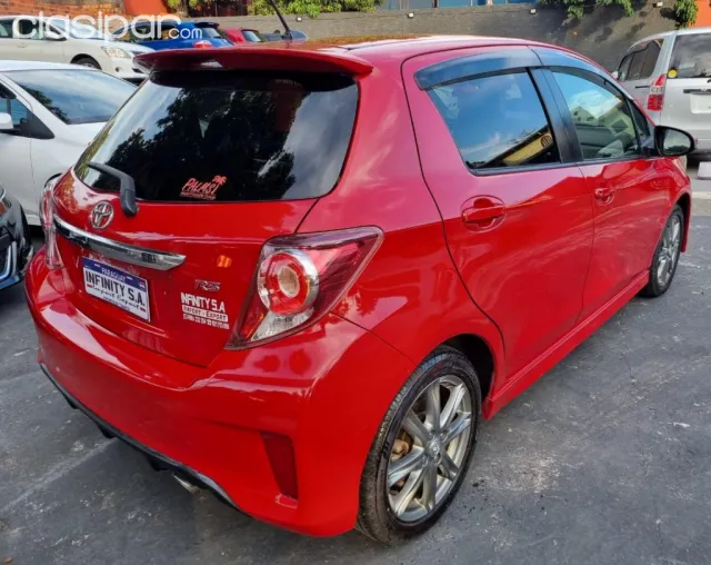 Toyota Vitz 2011 — foto 8
