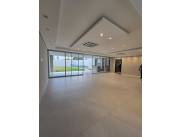 Vendo Vivienda de 439 m2 a Estrenar en el Corazón de Manorá - LHO4562031