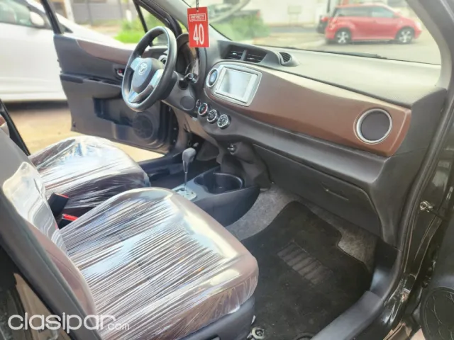 Toyota Vitz 2014 — foto 4