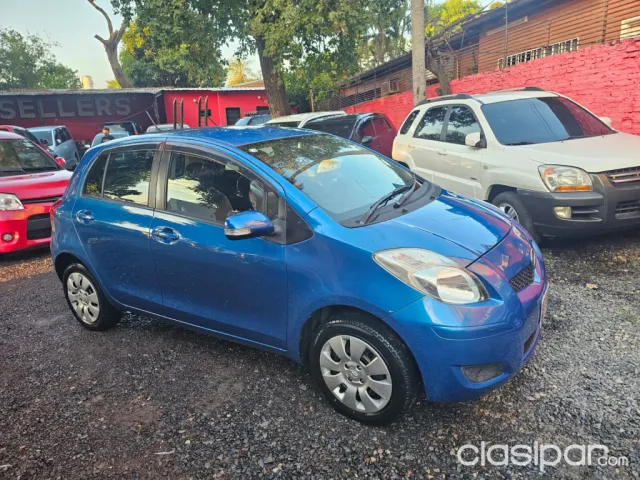 Toyota Vitz 2011 — foto 2