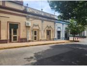 Salones Comerciales en Esquina - Centro de Asunción