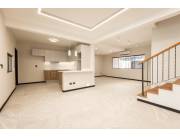 Vendo dúplex de 3 dormitorios en barrio Mcal. Estigarribia