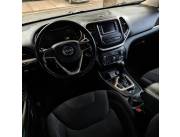 VENDO HERMOSO JEEP CHEROKEE LONGITUD 2015 NAFTERO AUTOMATICO TITULO DEL REPRESENTANTE