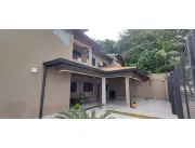 VENDO hermosa casa zona Rca Argentina/Bruno Guggiari