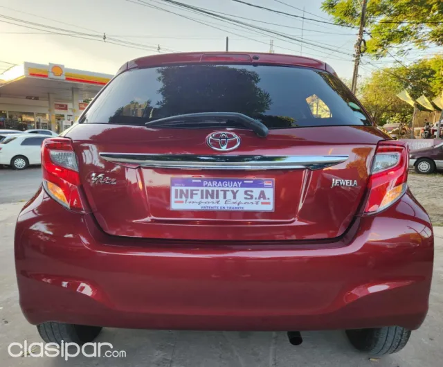 Toyota Vitz 2016 — foto 3