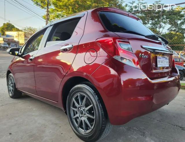 Toyota Vitz 2016 — foto 4