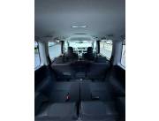 Hermoso Toyota New NOAH! 2009 REAL! POCO USO EN EL PAÍS! Chapa Mercosur! Motor naftero 2.0